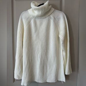 NWOT l Victoria + Sophie l Cozy White Turtleneck Sweater l M
